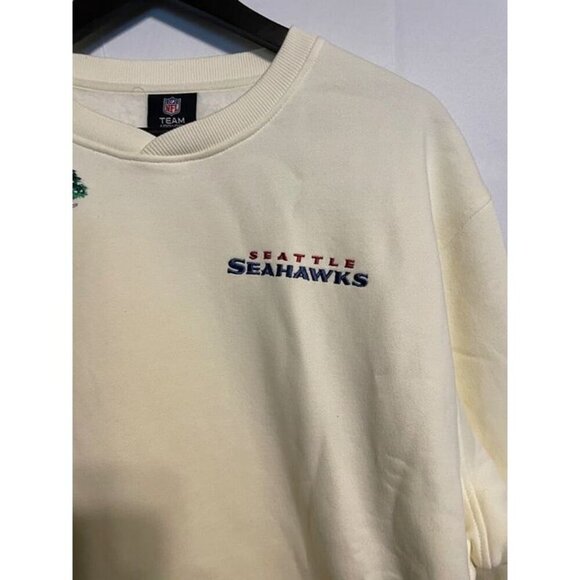 Seattle Seahawks Winter Skiing Sweater XL Extra Large Cream New NFL - Picture 3 of 5